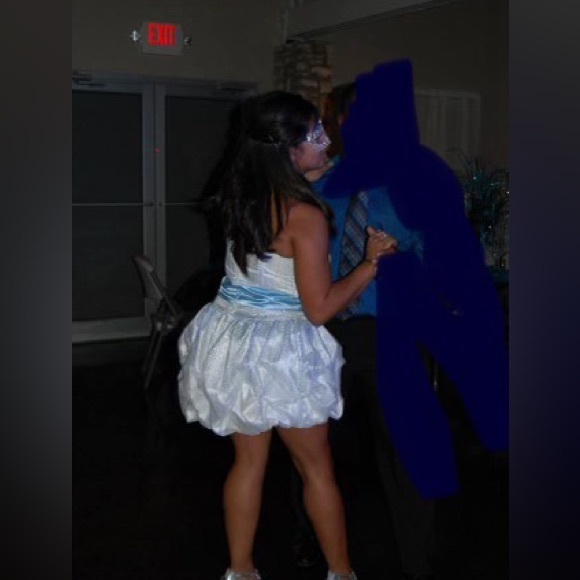 White Bubble Semi-Formal Dress - Picture 7 of 7